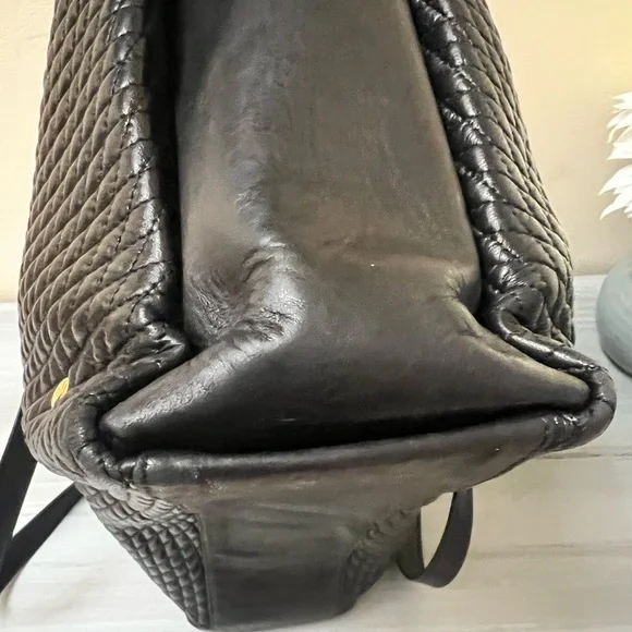 Authentic Bally Black Quilted Lamb Skin Purse - Picture 6 of 16